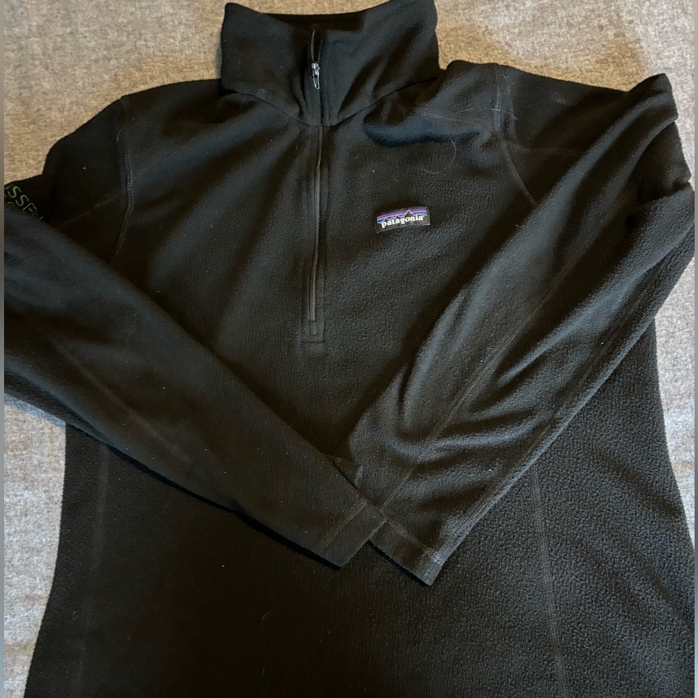 Patagonia 1/4 Zip lightweight fleece.‎ Womens size L- Rasmussen College/ …